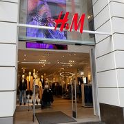 H & M （グラーベン）