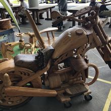 凄く凝ったつくりのバイク