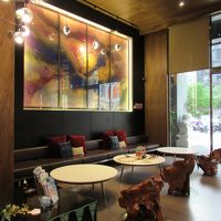 この椅子は…やはりデザイン系です