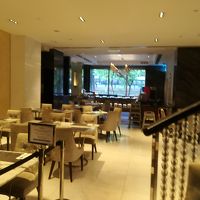 館内レストラン。