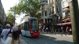 カーリエ博物館へトラムに乗って行きました