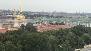 サンクトペテルブルク市内を一望できます