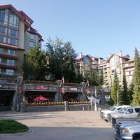 スキー場側から見た外観