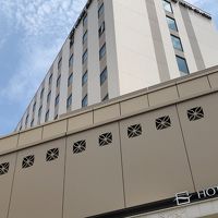 国際通りからのホテル