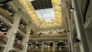 レトロな天井のデザイン