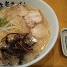 豚骨ラーメン