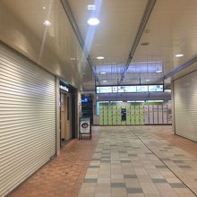 朝のエキュート品川