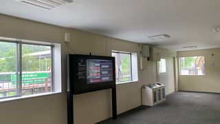 無人駅で切符が買えないので、事前に往復分買っておく必要があります。