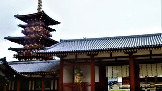 金色の鎧を纏った御姿;仁王像の原点♪