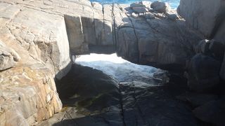 トーンドラップ国立公園/ザ ギャップ＆ナチュラルブリッジ