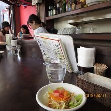 最初にミニサラダ