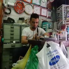 バッテリー交換中