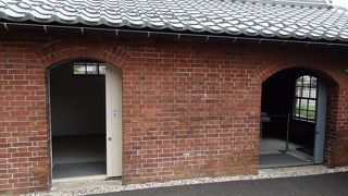 小屋に入るとランプが点灯します、写真撮影、SNS投稿自由だそうです。