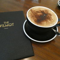 ロビーに有る｢The Wilmot｣レストランでコーヒーをー