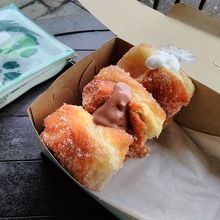 マラサダ三種類です