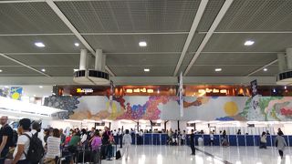 保安検査通過するのに時間かかります