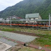 駅前には広場や展望台がありました