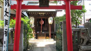 特に「失せ猫 祈願」に霊験のある稲荷神社 とのことです