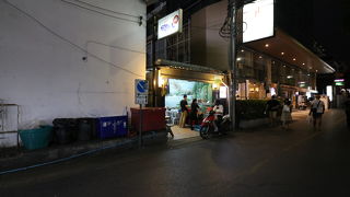 バンコクで安くて美味しいシーフードを！