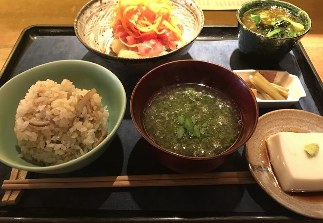 鎌倉野菜を使った和食の人気店