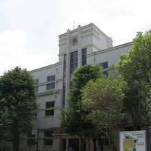 大阪歯科大学牧野学舎本館