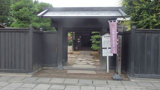 弘前城城址散策で旧伊東家住宅に行きました