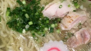 駅からはやや遠い