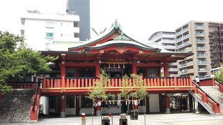 西区九条に鎮座