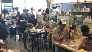 ダナンで人気のバインミー店