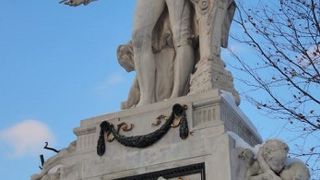 ブルク庭園内の像