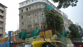 イギリス植民地時代の建物が多く残る。