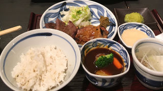 デザートのずんだ餅がうれしい。