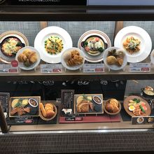 選べるメインディッシュ