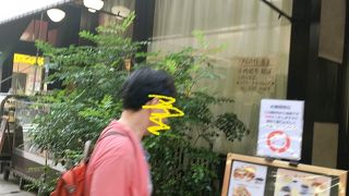 グリーンのソファ