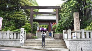 縁結びの神様、女性率高し。