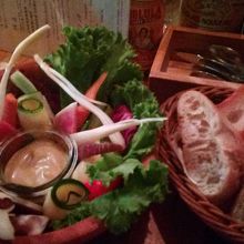 バーニャカウダー　￥１０００