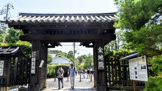 南禅寺とともに訪れたい小堀遠州作と言われる庭園のあるお寺