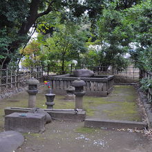 沢庵和尚の墓 