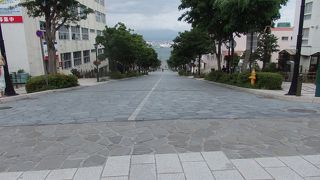 函館散策でレンタカーを使用し末広町にある八幡坂に行きました