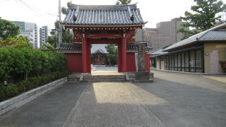 整然としたお寺