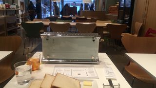 高級食パンのホープ