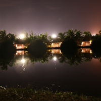 夜のラグーン。とても美しいです。