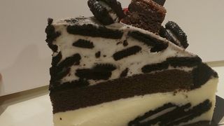 カットケーキ一つ用の持帰りボックスあり