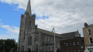 アイルランド最大の教会