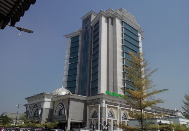 Majma Mall クチコミ アクセス 営業時間 クチン フォートラベル