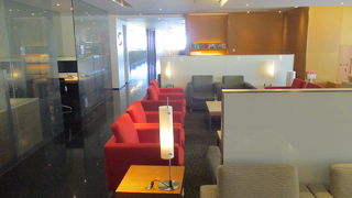 中はとても静か