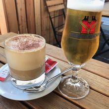 ビール(4.3CHF)とカプチーノ