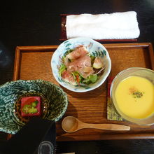 前菜からスタート