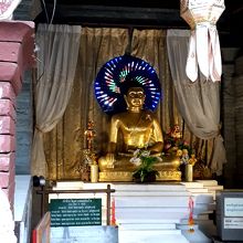 電光キラキラ派手な仏像