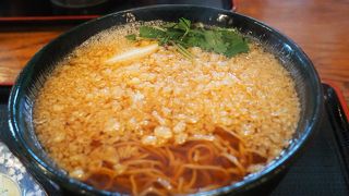 湿性花園の前にあるお土産屋さん